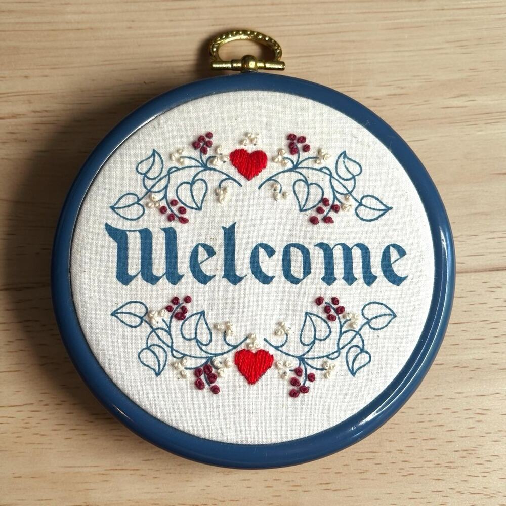 Vintage Embroidered Welcome Wall Hanging Blue Plastic Hoop Folk Art 5” Decor